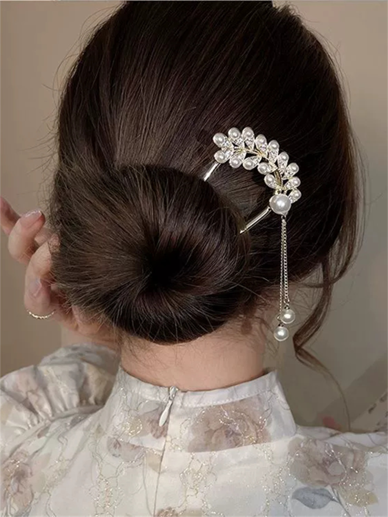 Faux Pearl Embellished Hair Pin