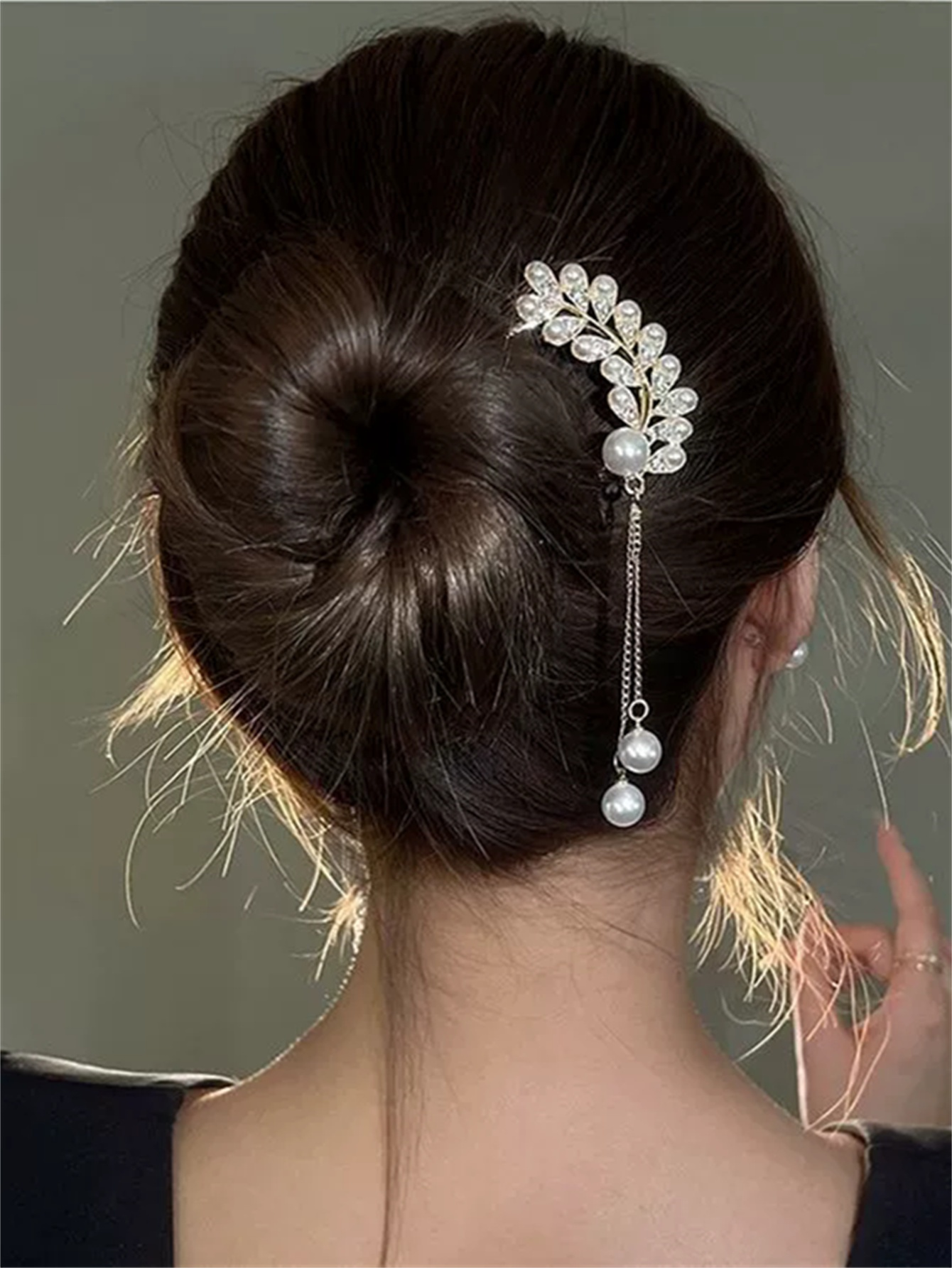 Faux Pearl Embellished Hair Pin
