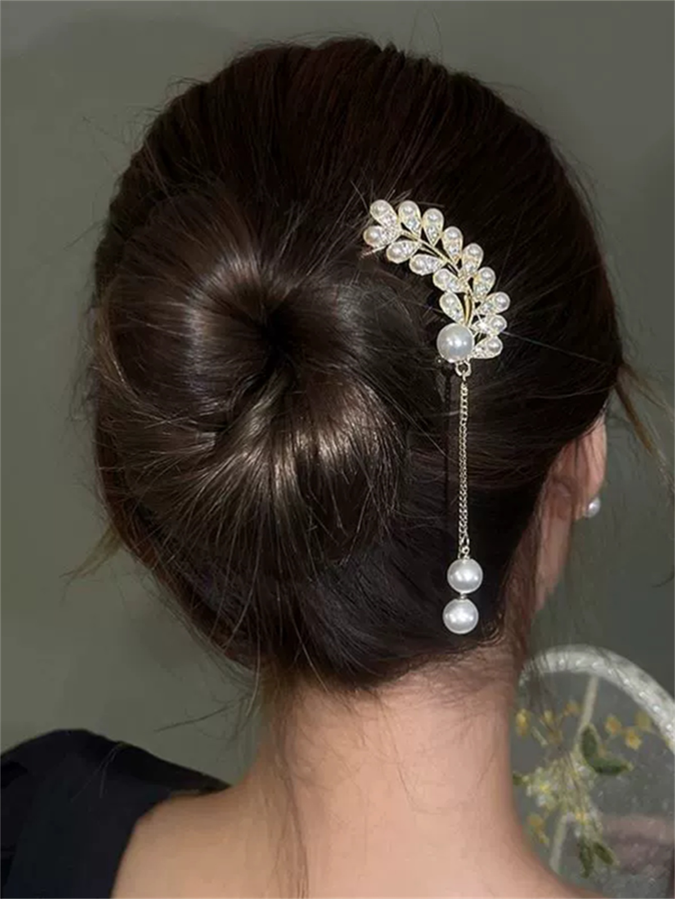Faux Pearl Embellished Hair Pin