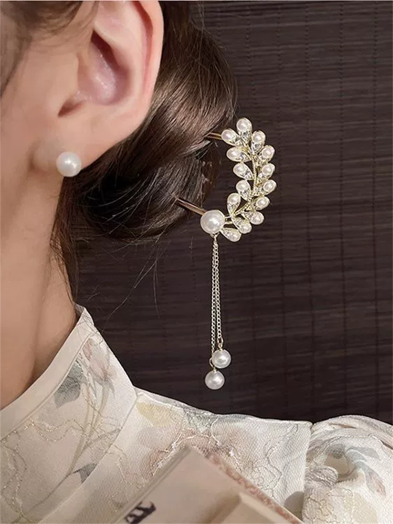 Faux Pearl Embellished Hair Pin