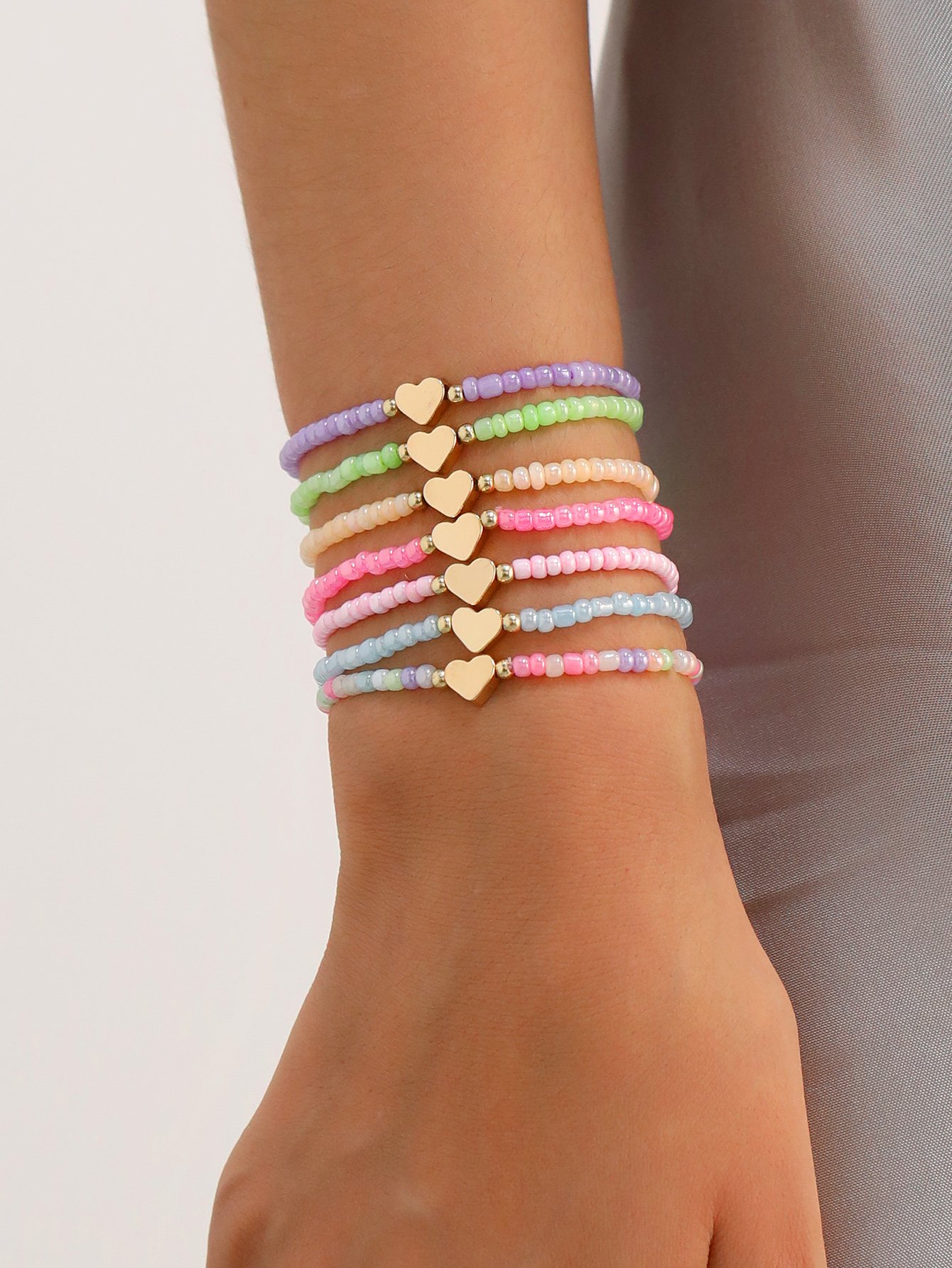 Pack of 7 - Pastel Beaded Heart Bracelet