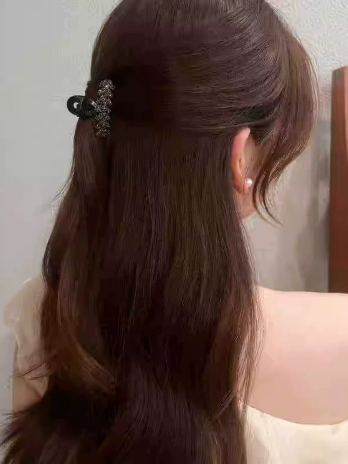 مجموعة من 4 مشابك شعر مرصعة بالكريستال