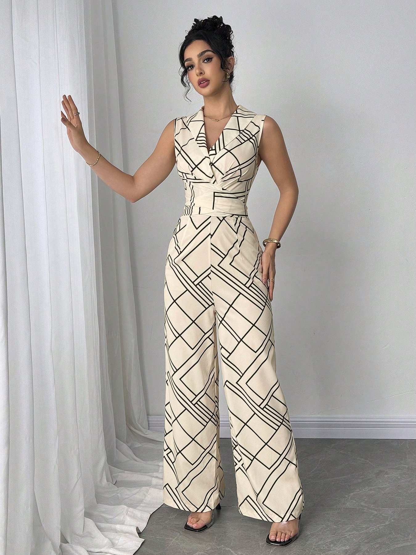 Geometric Print Sleeveless Flared Jumpsuit