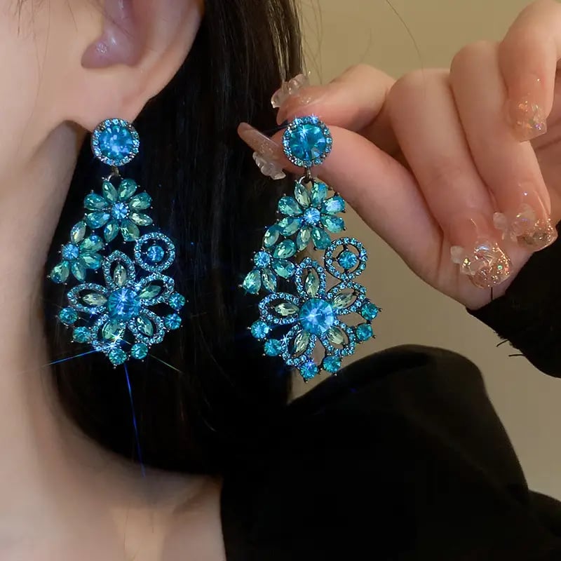 Flower-Shaped Rhinestone Dangle Earrings