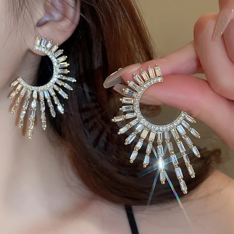 Round Cut Embellished Earrings