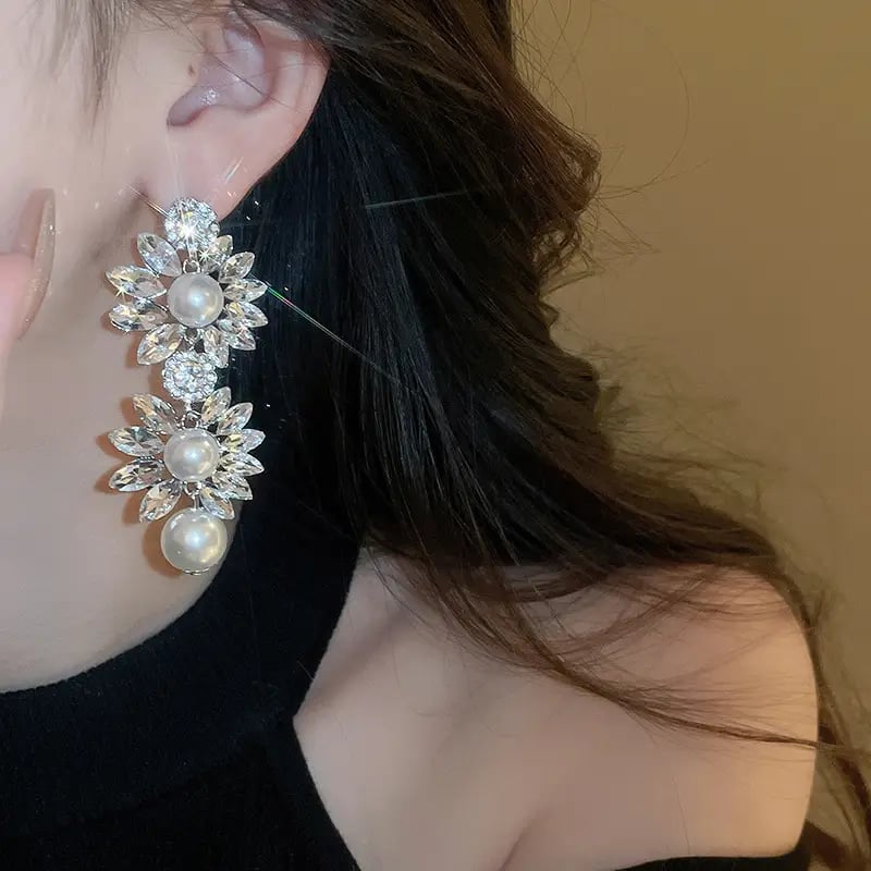 Silver Post Rhinestone-Inlaid Pearl Flower Earrings