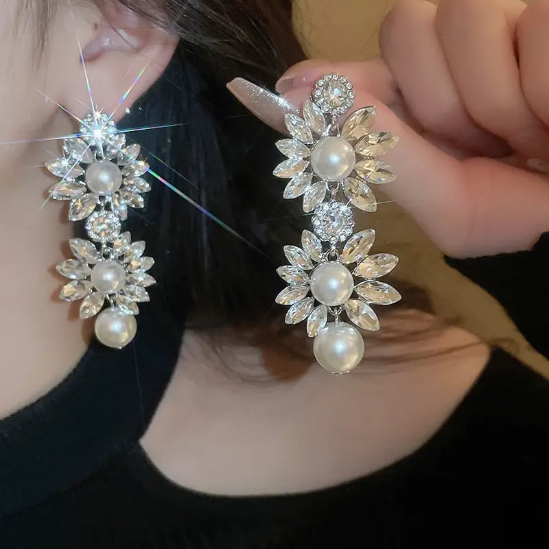 Silver Post Rhinestone-Inlaid Pearl Flower Earrings