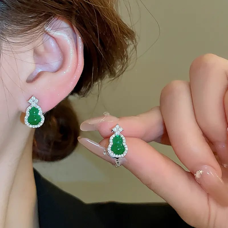 Post Gourd-Shaped Stud Earrings