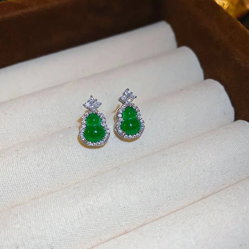 Post Gourd-Shaped Stud Earrings