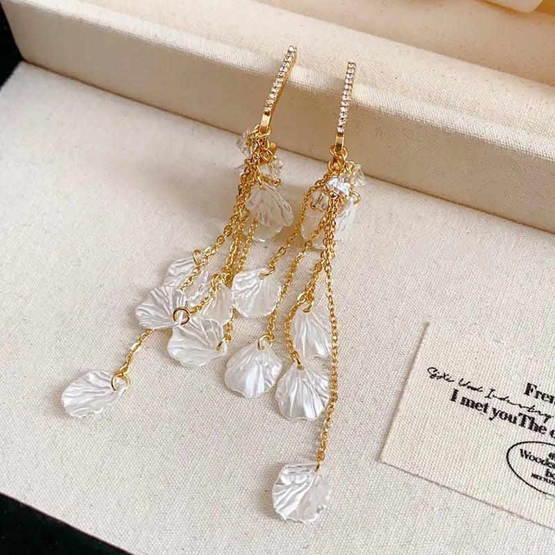 Rhinestone Shell Tassel Earrings