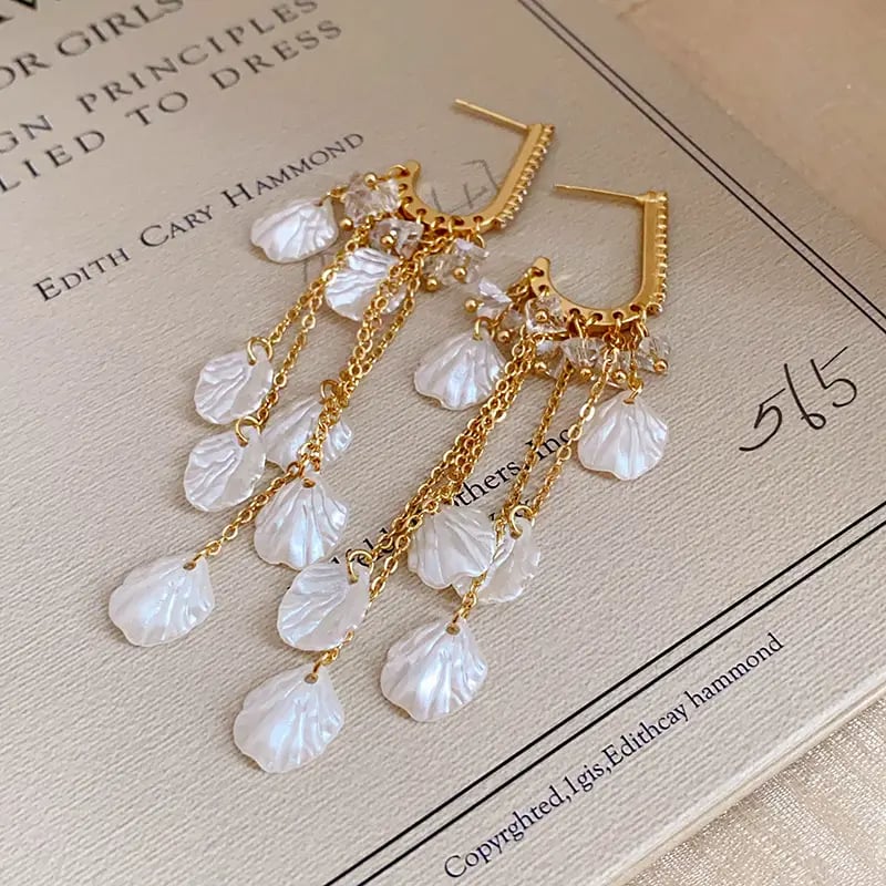 Rhinestone Shell Tassel Earrings