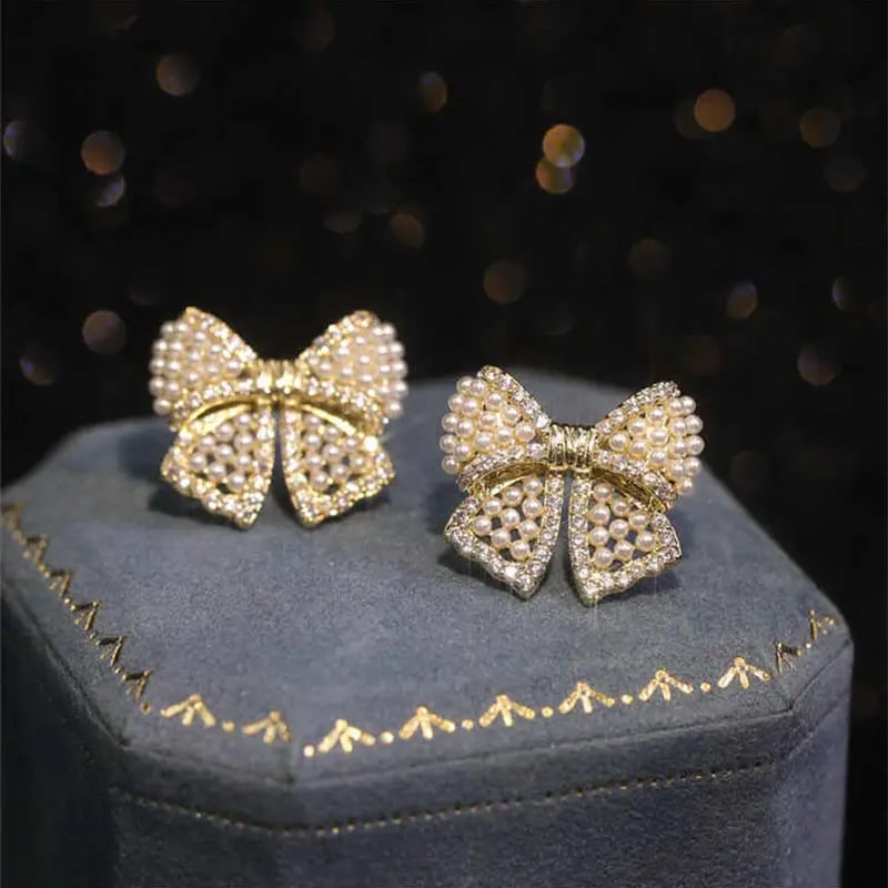Bow Pearl Stud Earrings