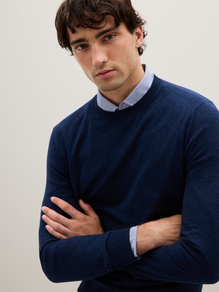 Men Navy Blue Knitted Jumper