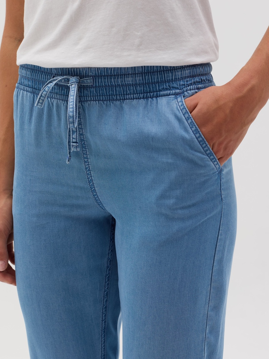 Women Light Blue High Rise Jogger Jeans