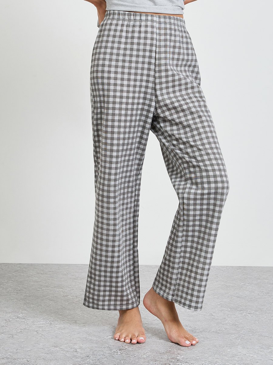 Grey Solid T-Shirt and Checked Pyjama Set