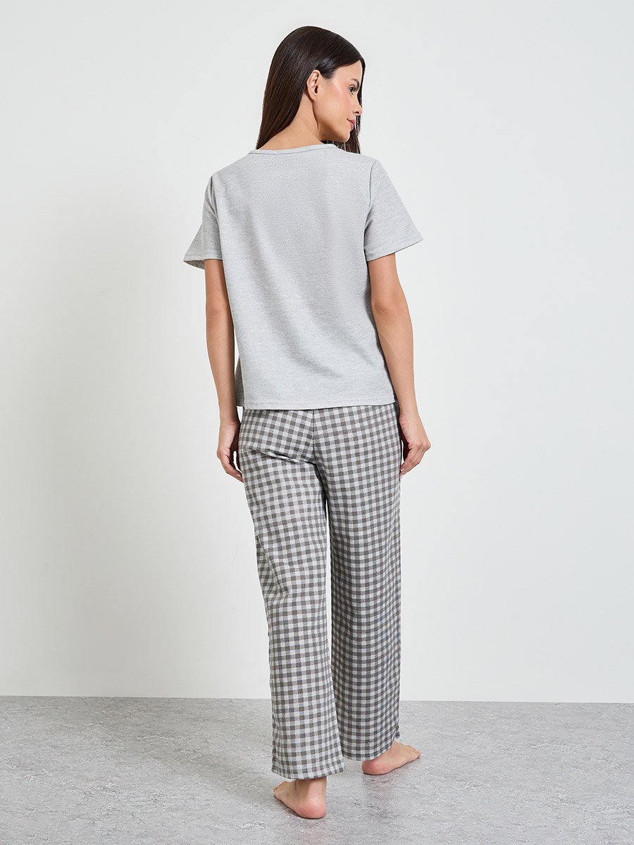 Grey Solid T-Shirt and Checked Pyjama Set
