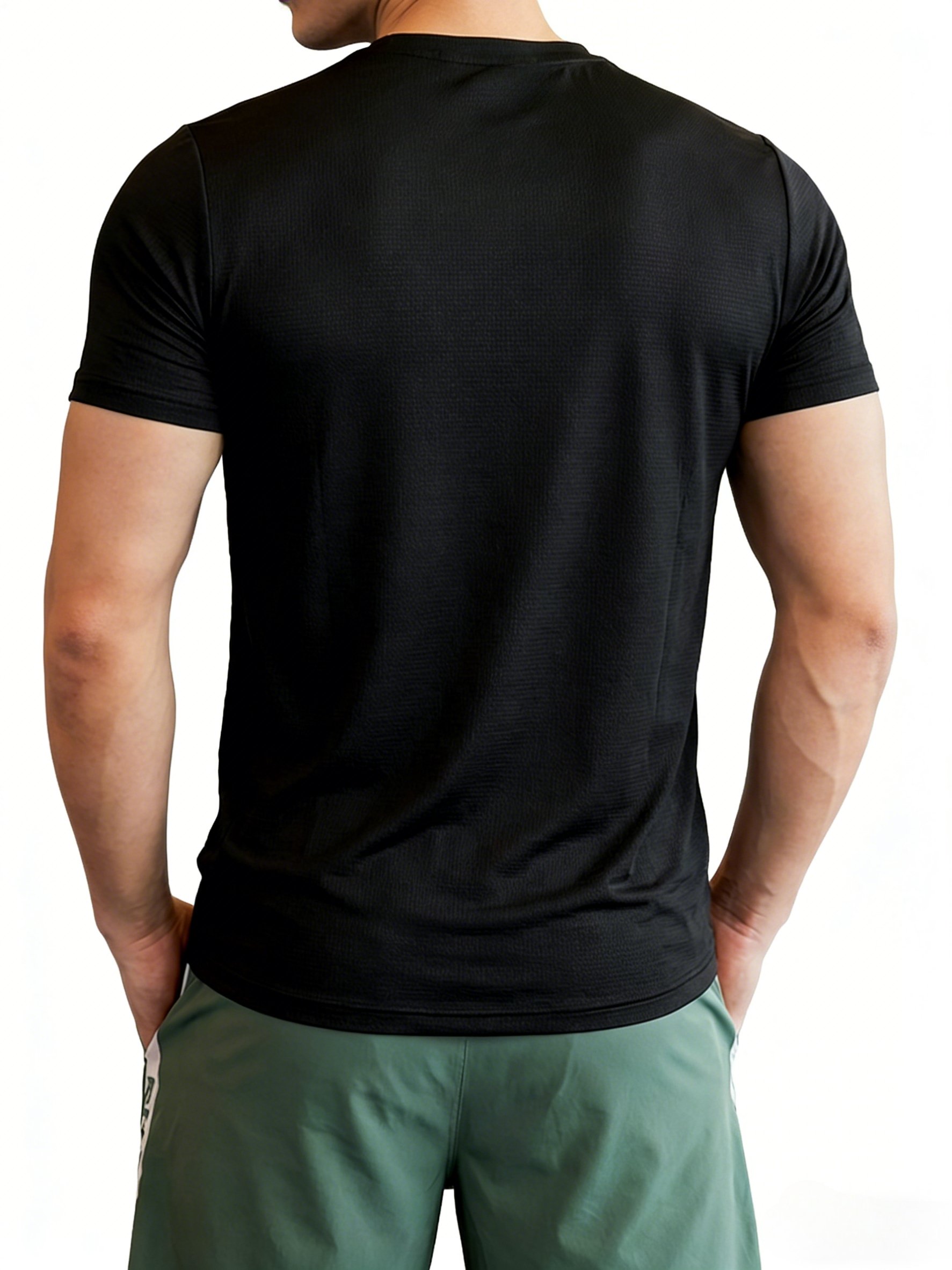 Men Black Solid Short Sleeve T-Shirt