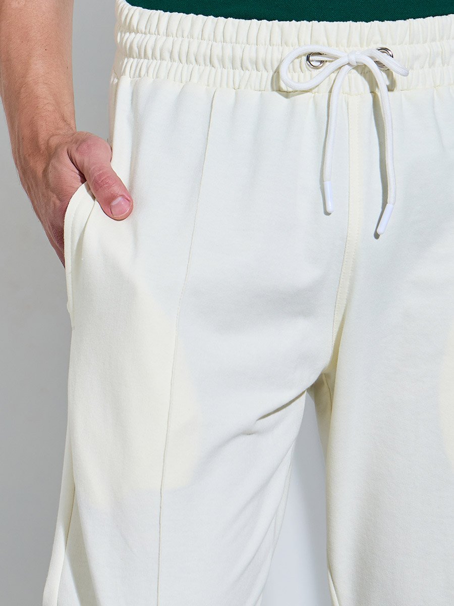 Men Cream Solid Slim Fit Cuffed Joggers