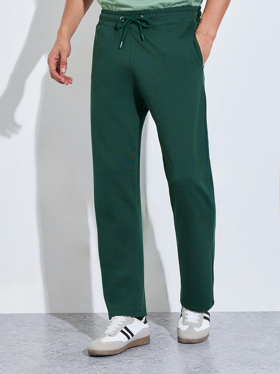 Dark Green Solid Pocket Details Straight Fit Sweatpants