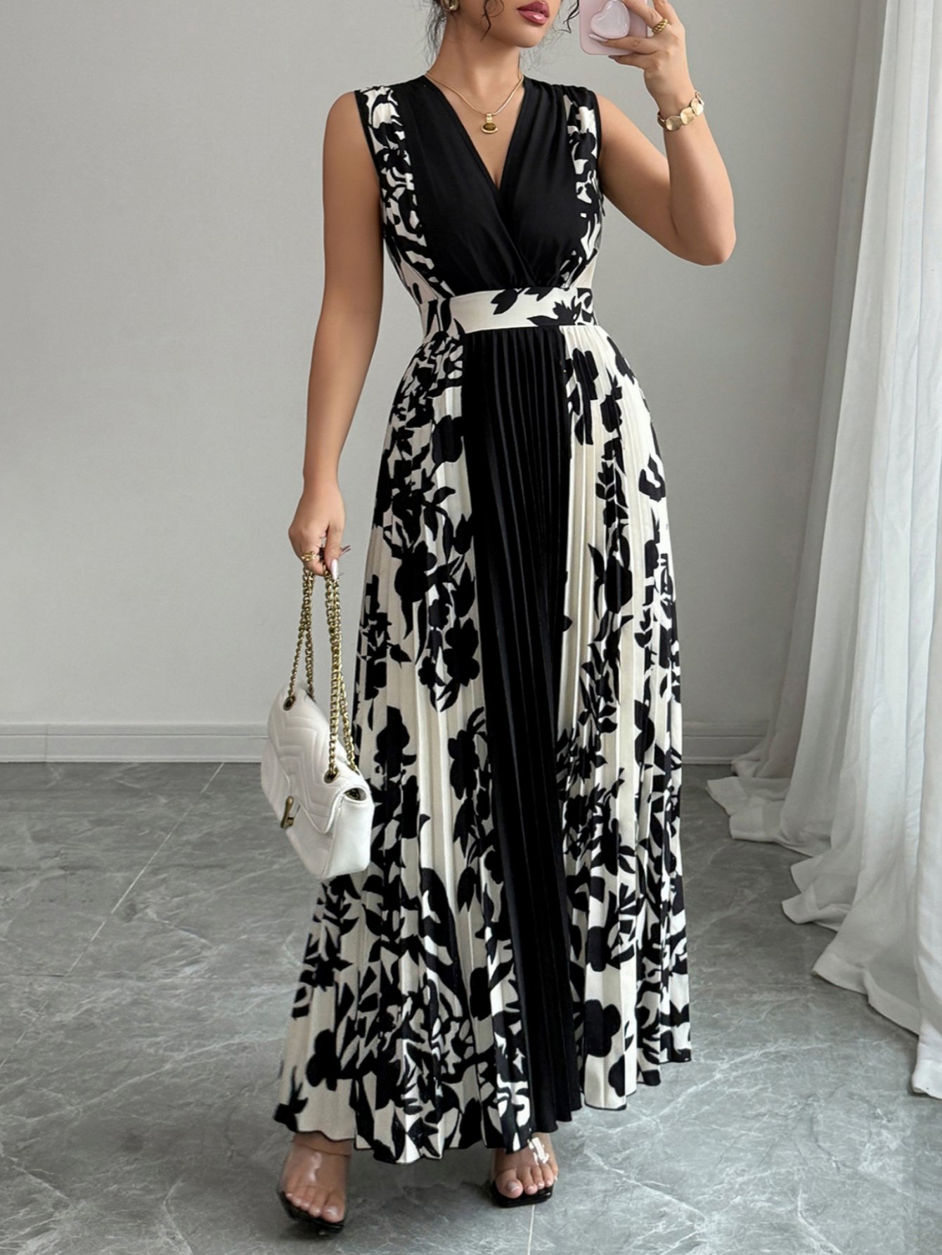 Black Floral Print Pleated A-Line Maxi Dress