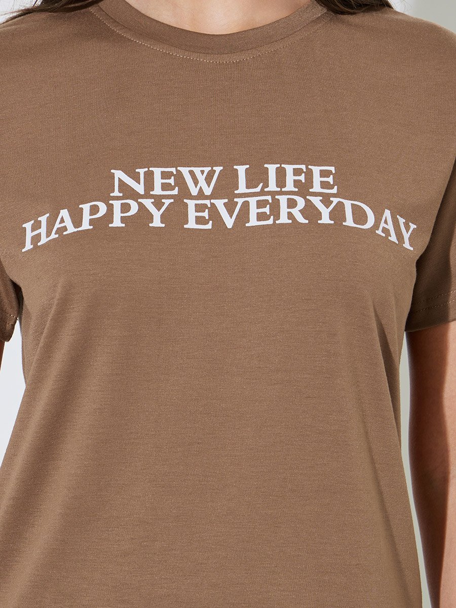 Brown Slogan Print Round Neck T-Shirt