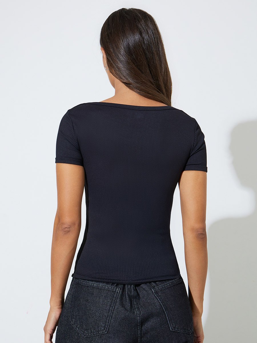 Black Solid Ribbed Knit Short Sleeve Top