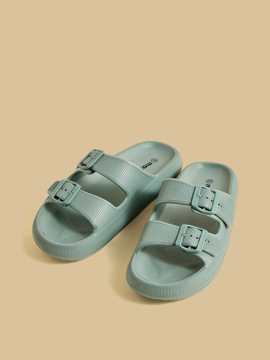 Buckle Accent Volume Slides