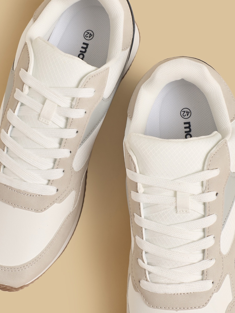 Colourblock Lace-Up Sports Shoes