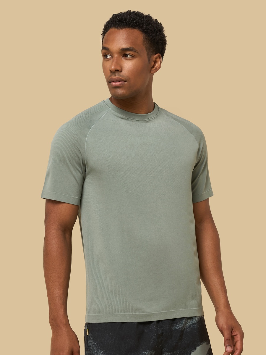 Seamless Raglan Sleeves T-Shirt