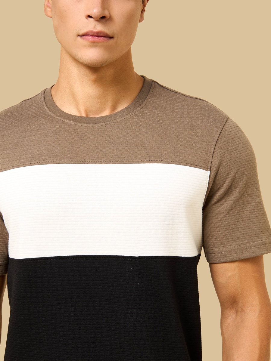Brick Textured Colourblock T-Shirt