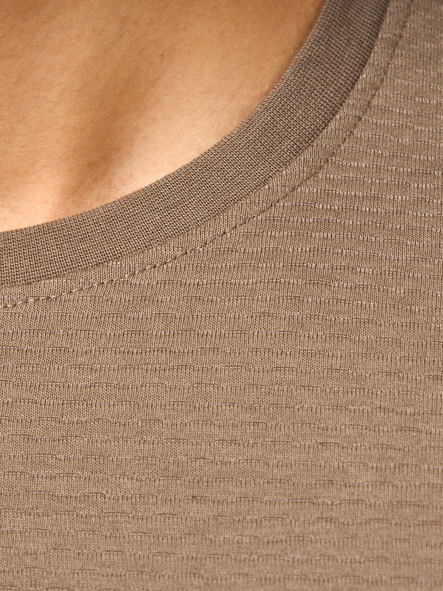 Brick Textured Colourblock T-Shirt
