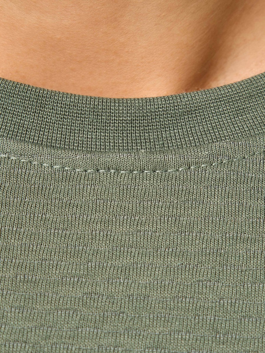 Brick Textured Colourblock T-Shirt