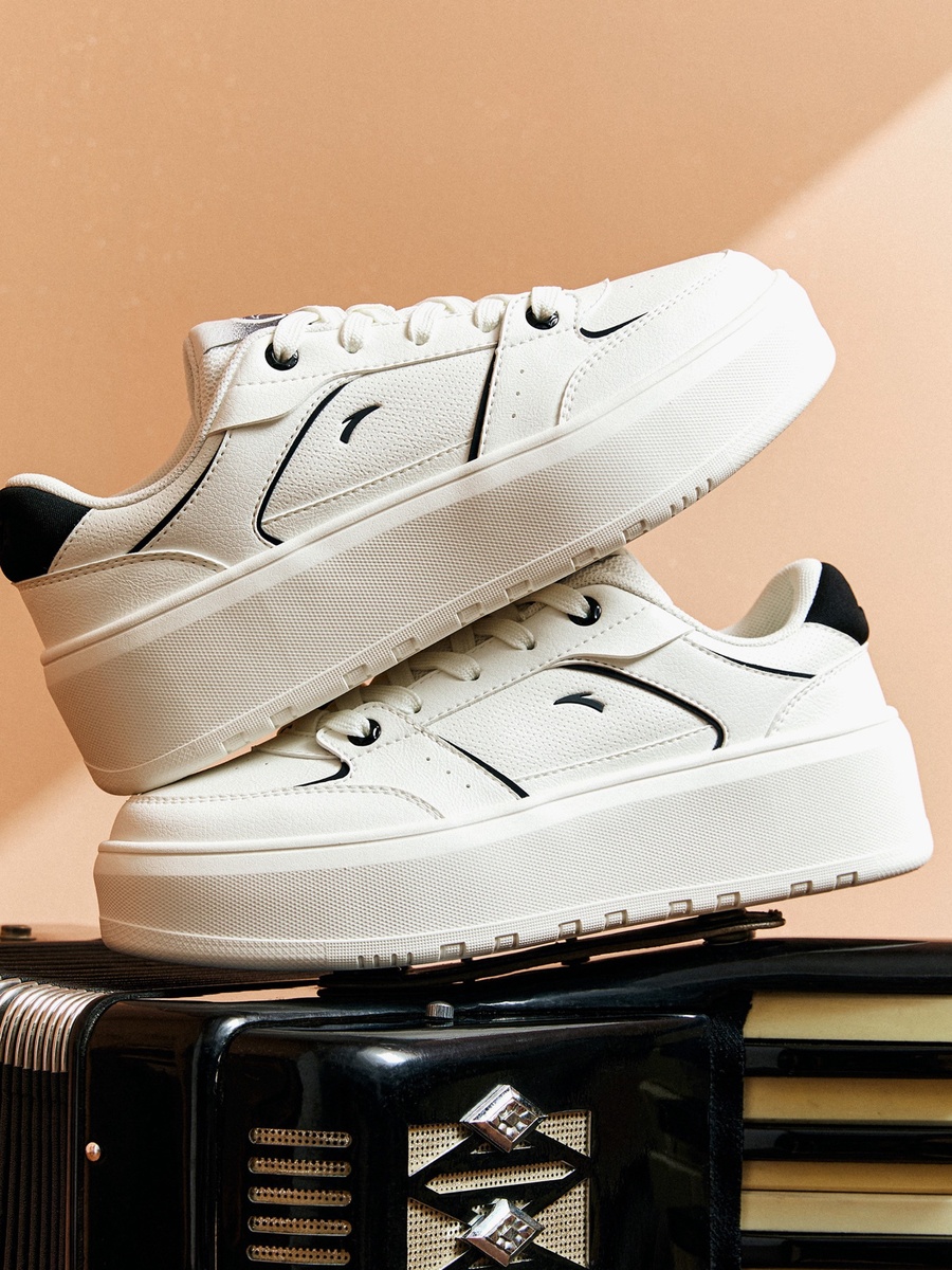 Women Lace-Up Ankle Sneakers