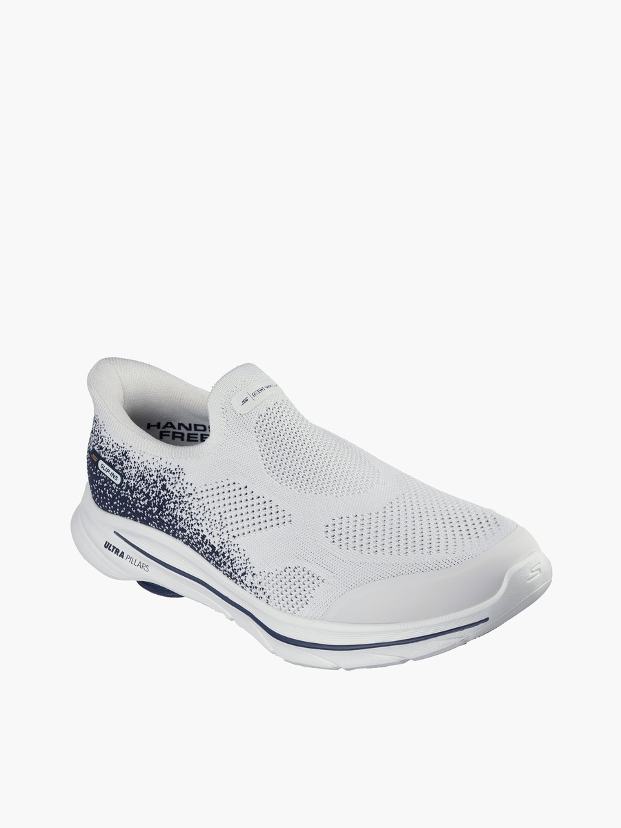 Men Go Walk 8 Slip-On Sports Shoes