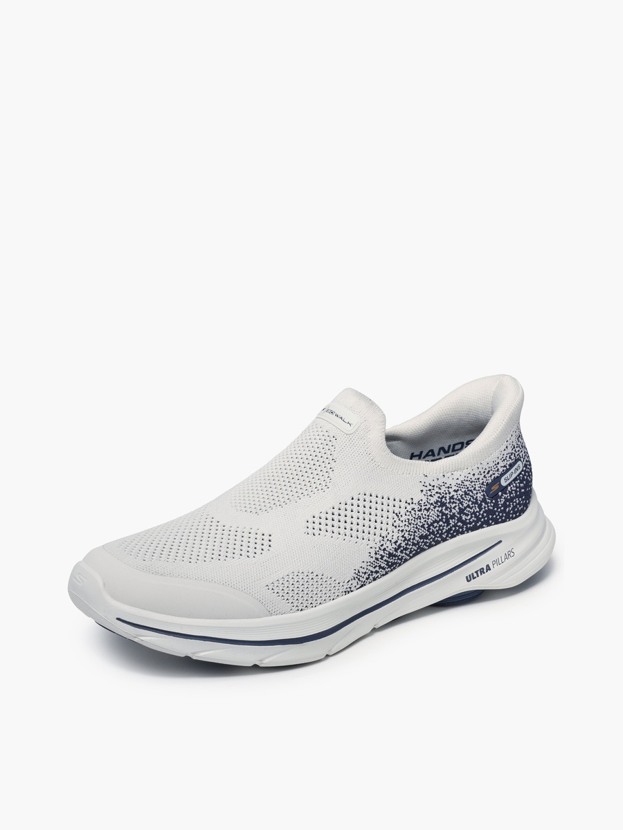 Men Go Walk 8 Slip-On Sports Shoes