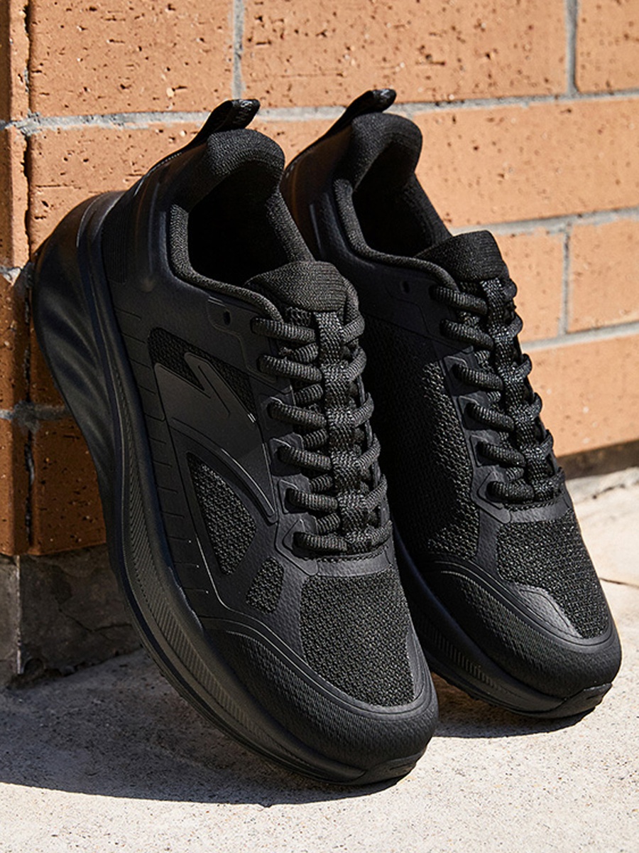 Men Lace-Up Ankle Sneakers