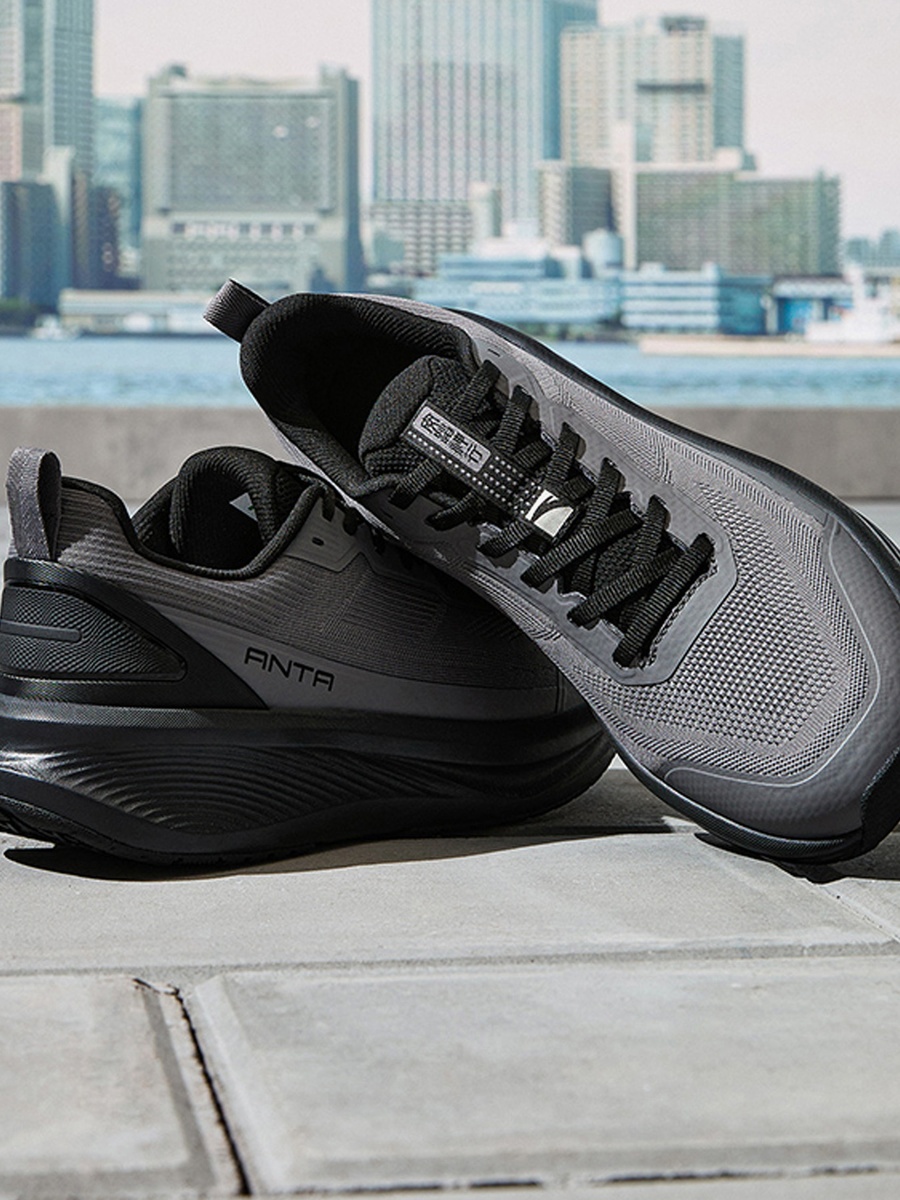Men Lace-Up Ankle Sneakers