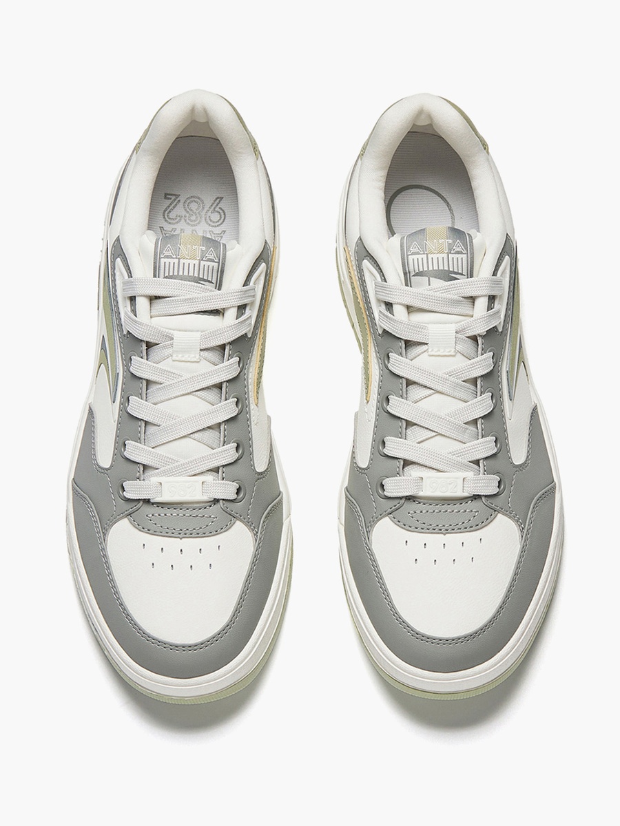 Men Lace-Up Ankle Sneakers