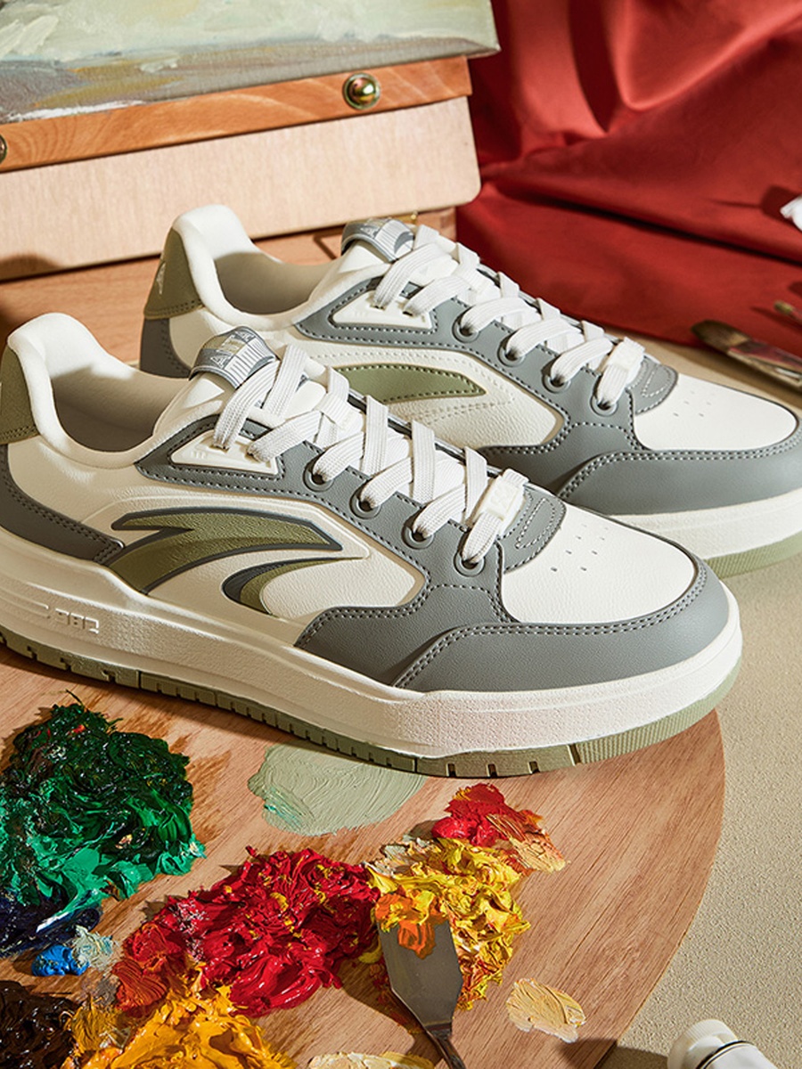 Men Lace-Up Ankle Sneakers