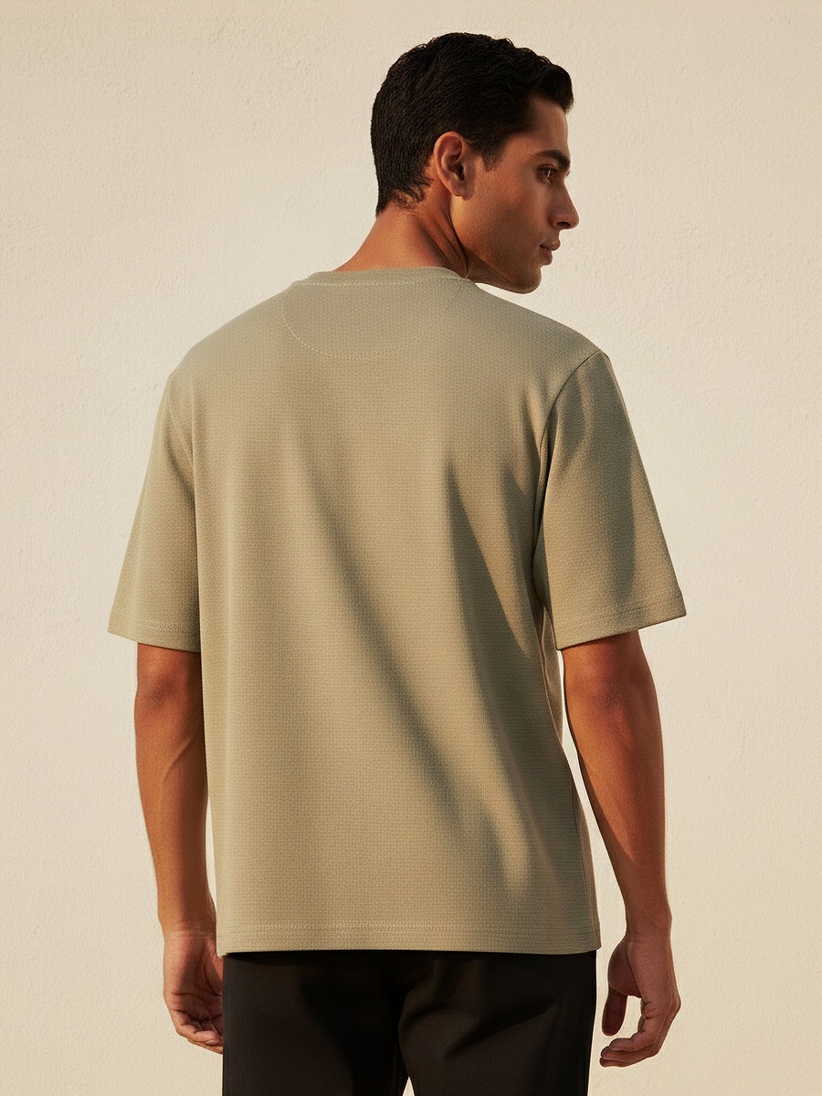 Men Relaxed Fit Crew Neck Short Sleeves Textured T-Shirt
