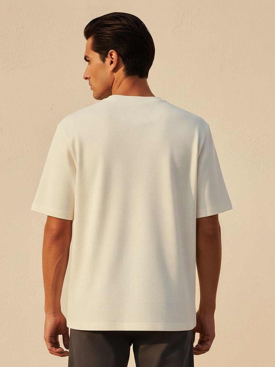 Men Relaxed Fit Crew Neck Short Sleeves Textured T-Shirt