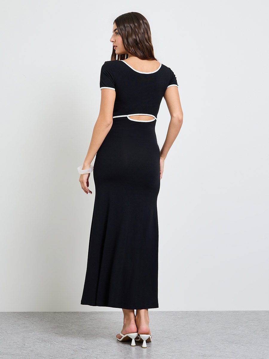 Black Short Sleeve Fit and Flare Maxi Dress