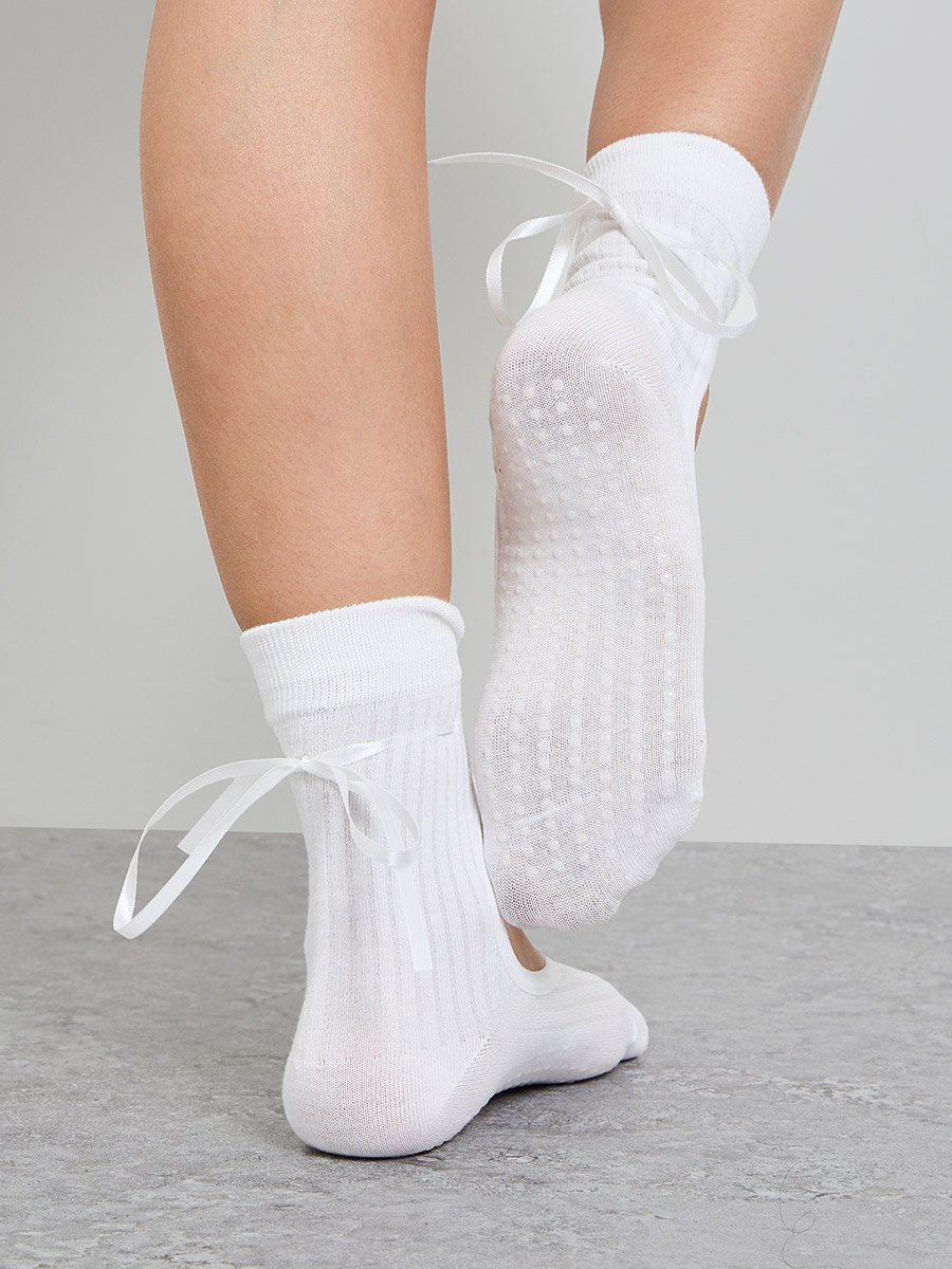 Rib Texture Silicon Pad Lace Yoga Socks
