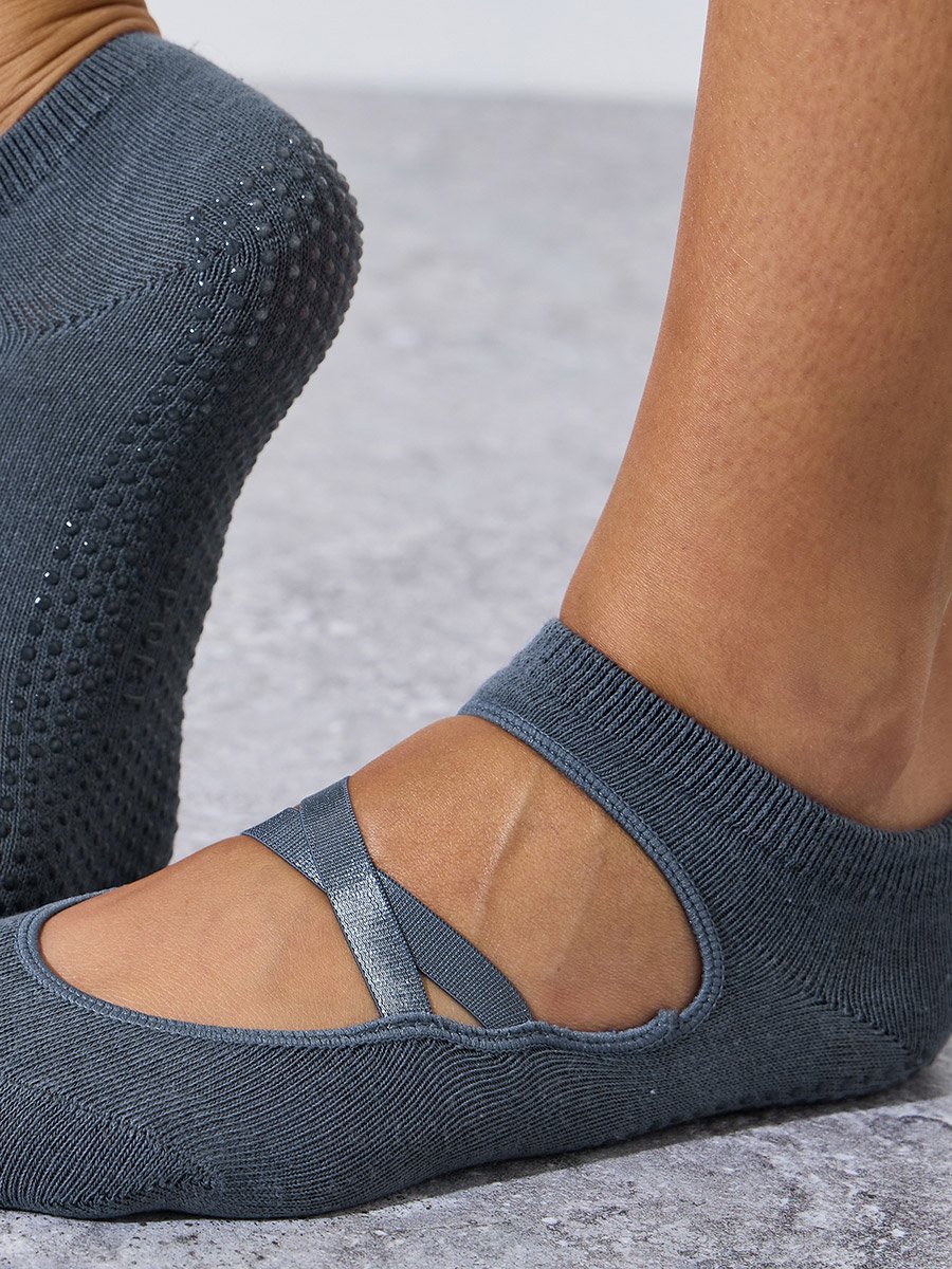 Charcoal Thin Cross Over Straps Silicon Pad No Show Yoga Socks