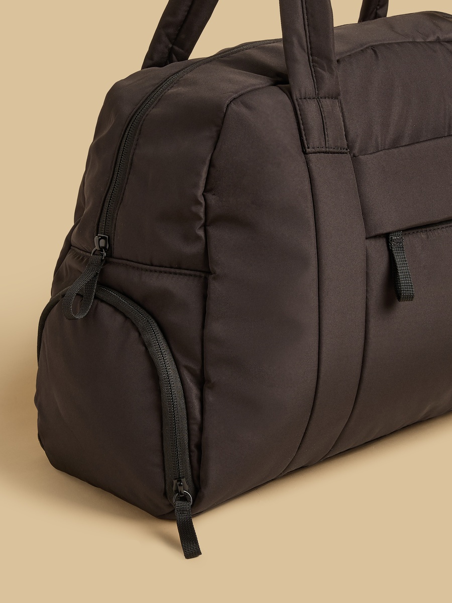 Gym Bag with Zip Closure