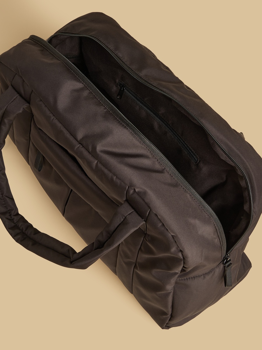 Gym Bag with Zip Closure