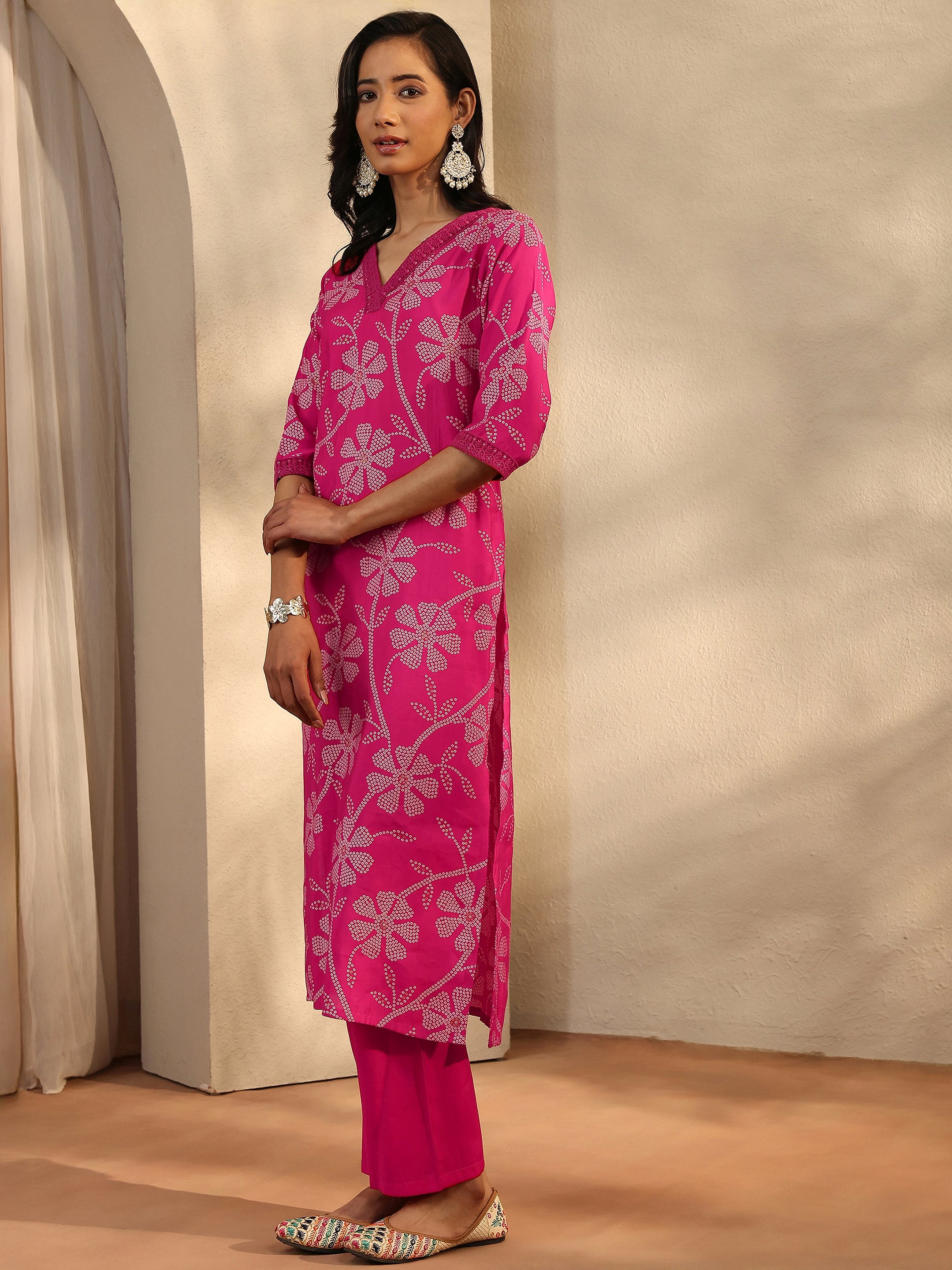 Pink Printed Silk Blend Straight Kurta, Trousers and Dupatta Set