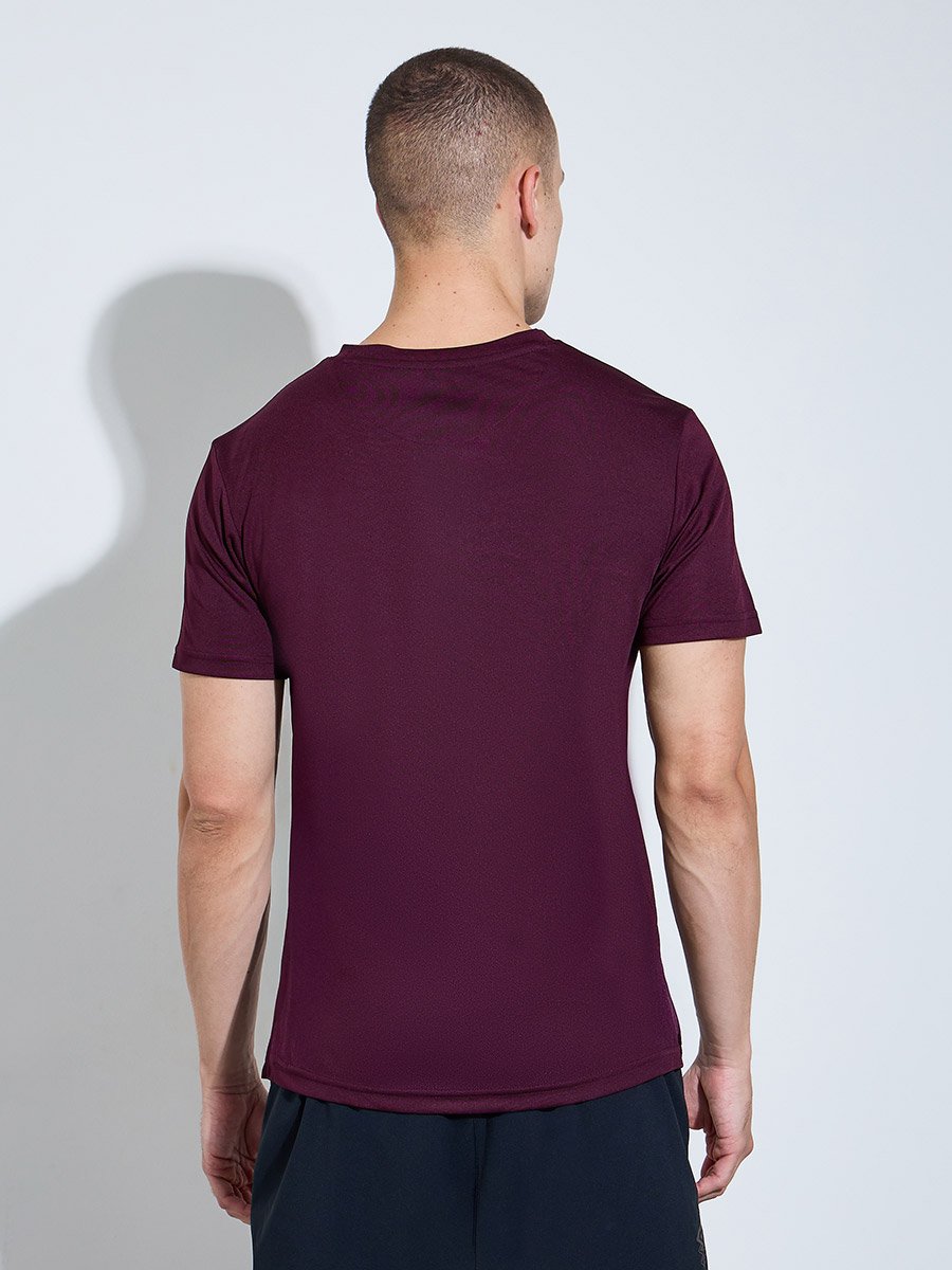 Men Maroon Graphic Print Side Slit Regular Fit T-Shirt
