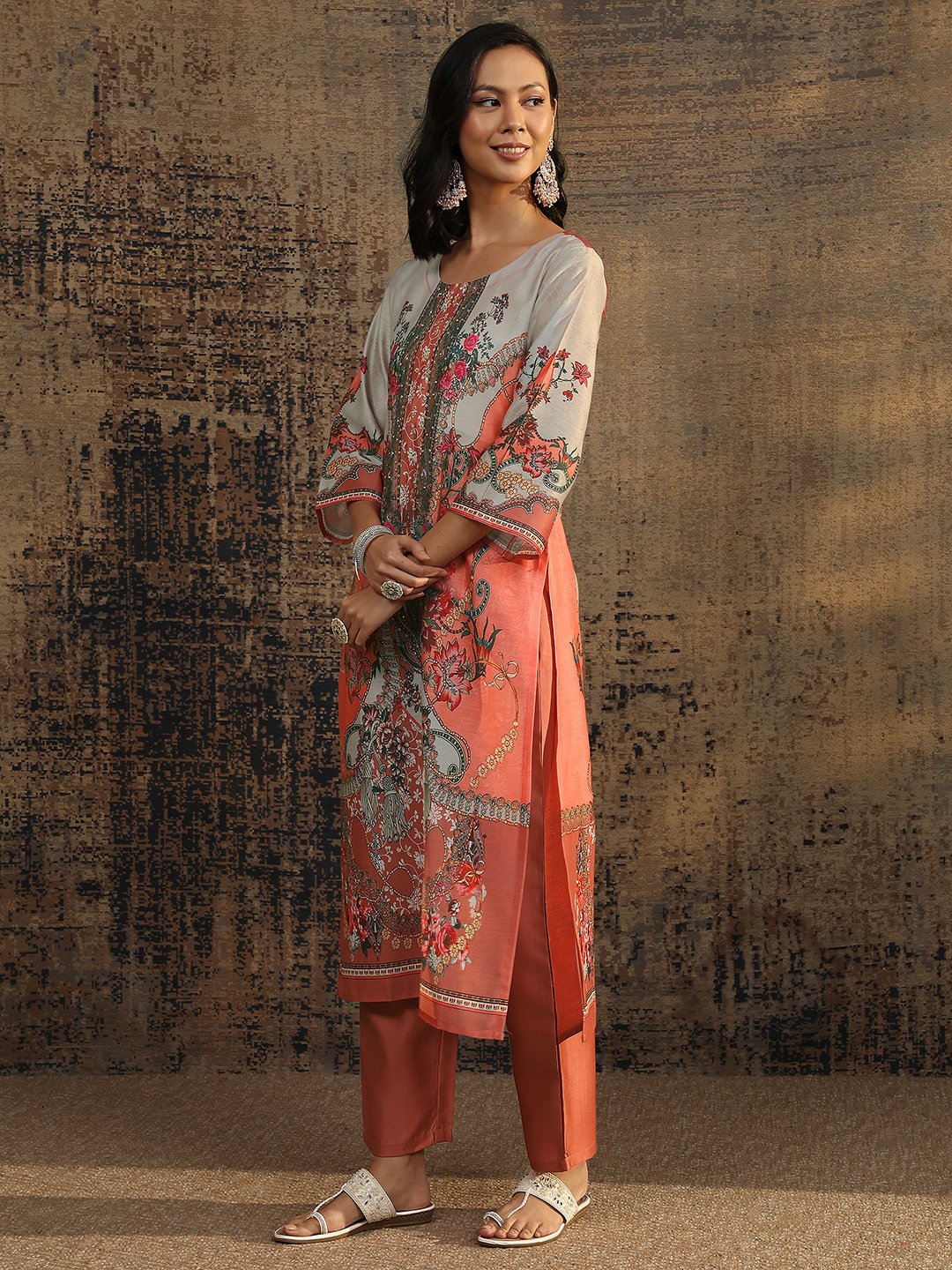 Peach Printed Silk Blend Straight Kurta, Trousers and Dupatta Set