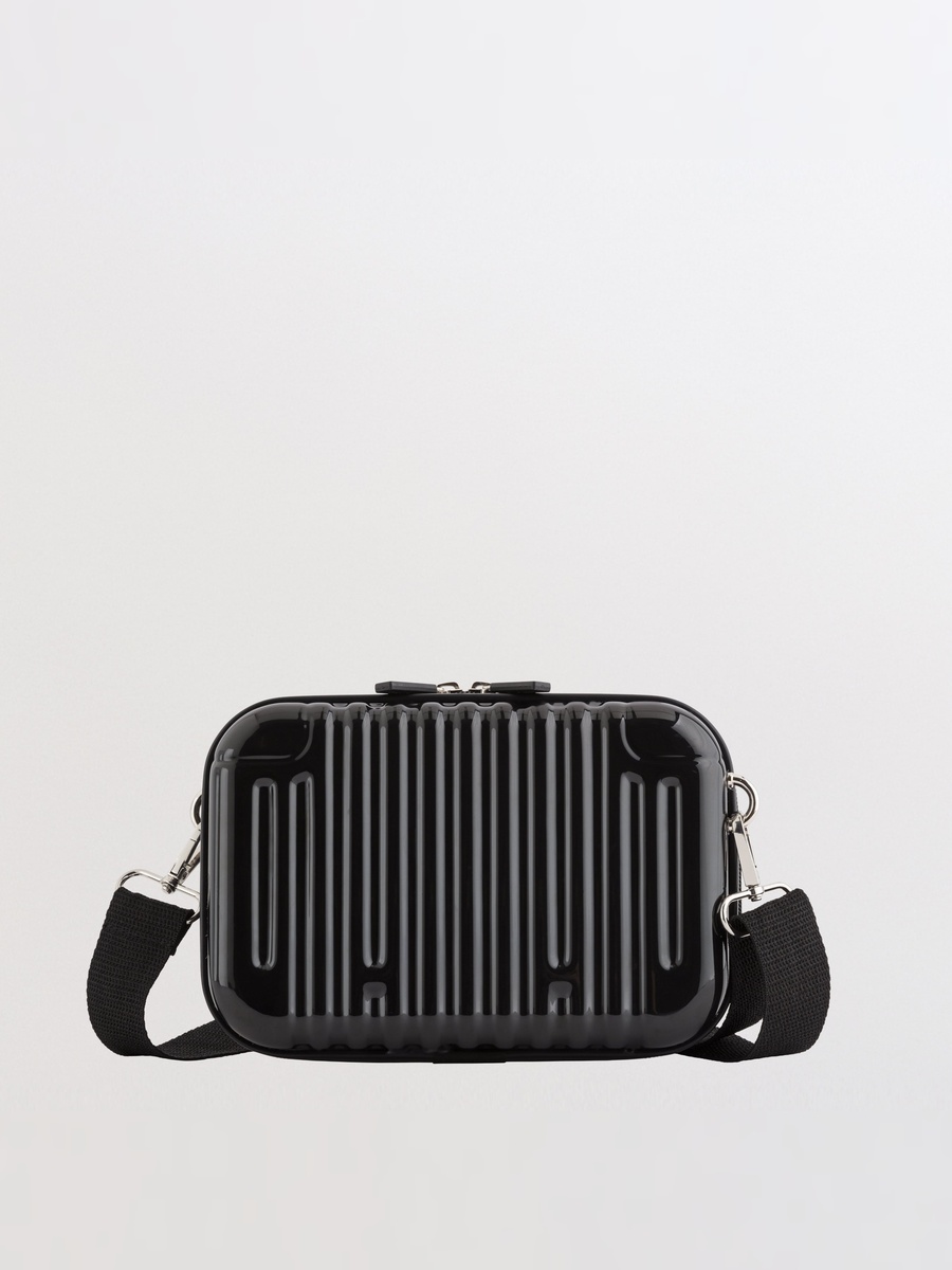 Bumper Go Black Toiletry Bag